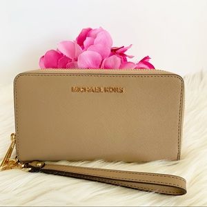 Michael Kors Jet Set Flat Phone Case wallet